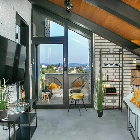 In Koblenz With Rhine Views & Sauna Semesterbostad