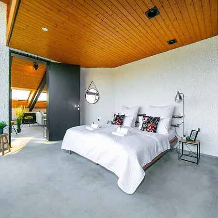 Semesterbostad In Koblenz With Rhine Views & Sauna Weitersburg